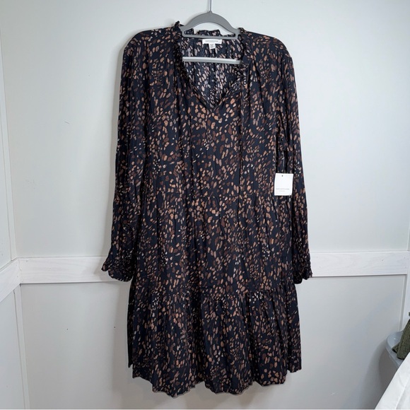 beachlunchlounge Dresses & Skirts - NWT beachlunchlounge Black Dress with Brown Spot Print, Long Sleeve Lined